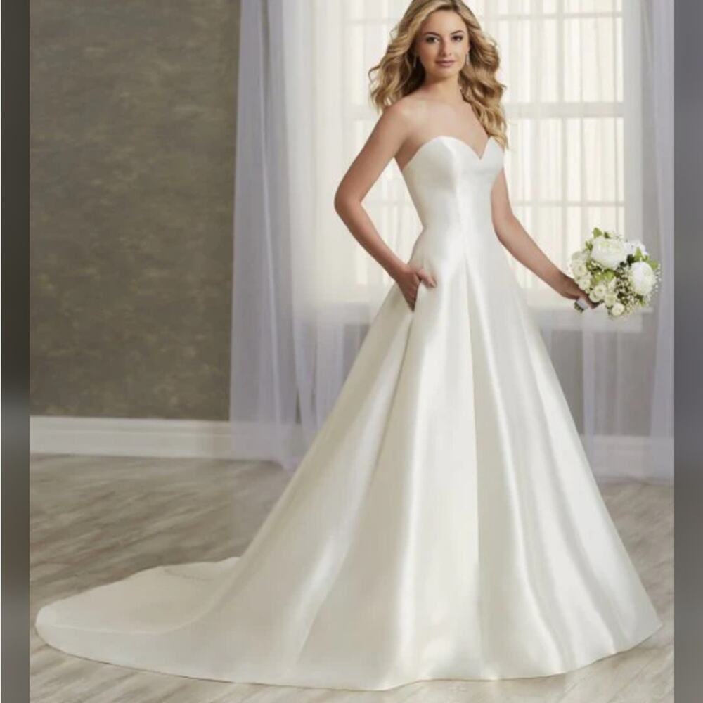 New Christina Wu bridal gown